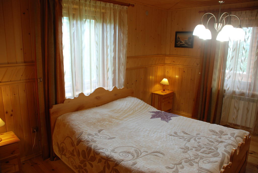 Kraevyd Hotel Yaremche Habitación foto